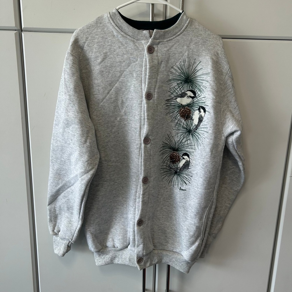 Art Unlimited Sportswear Chickadee Pinecone Button Sweatshirt Gray Vintage Med